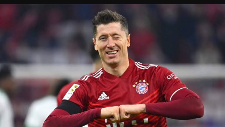 Rohr points to Super Eagles star as the perfect replacement for Lewandowski at Bayern Munich