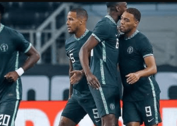 Extra: Super Eagles star plays street football