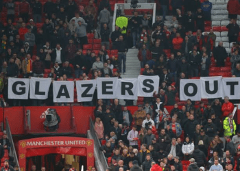 “I’m buying Manchester United” – World’s richest man, Elon Musk; Nigerians react