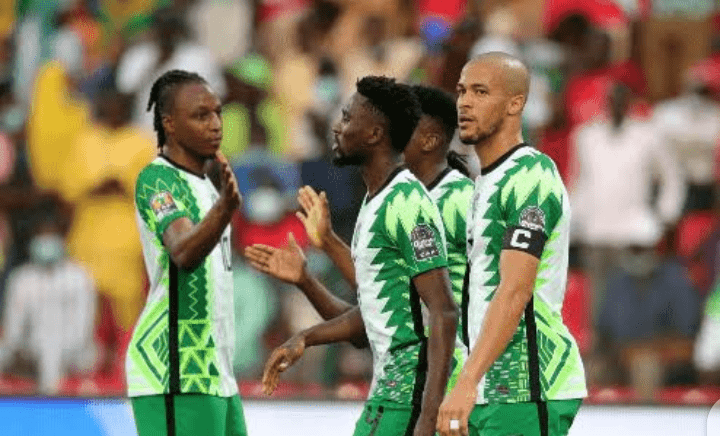 Nigerian camp: Wilfred Ndidi, Raphael Onyedika, 16 other Super Eagles stars arrive for Algeria friendly