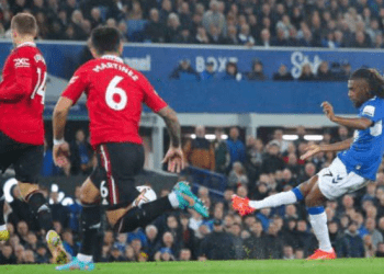 Wayne Rooney takes huge step towards managing Manchester United