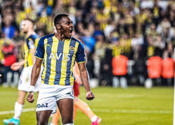 Super Eagles boss heaps praise on Osimhen