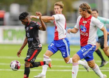 Lorient’s Nigerian forward suffers horror injury, could be ‘out for a long time’