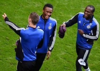 Manchester United wins League Cup