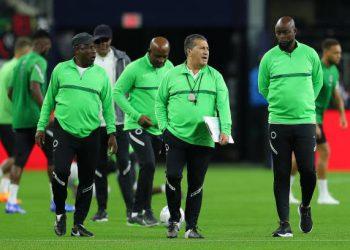 “I had to collect Enyeama’s boots” – Ex-Nigerian goalie reveals two memorable encounters with Argentina great Batistuta