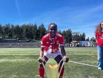 ‘Omo Naija’ – Super Eagles-eligible Arsenal forward takes style home on 21st birthday