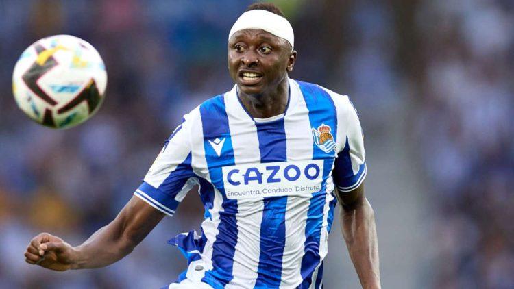 Report: Manchester United considering Nigerian forward Umar Sadiq to address early season struggles
