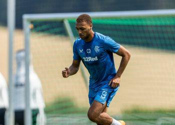 “He is big and powerful”- Ex-Manchester City midfielder talks up Dessers’ move to Rangers