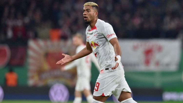 “It’s a good vibe”- German full-back picks Nigeria’s Burna Boy as his favourite Afro-beats artiste