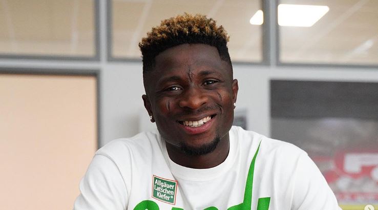 Afeez Aremu: FC Kaiserslautern sign Nigeria international from St. Pauli