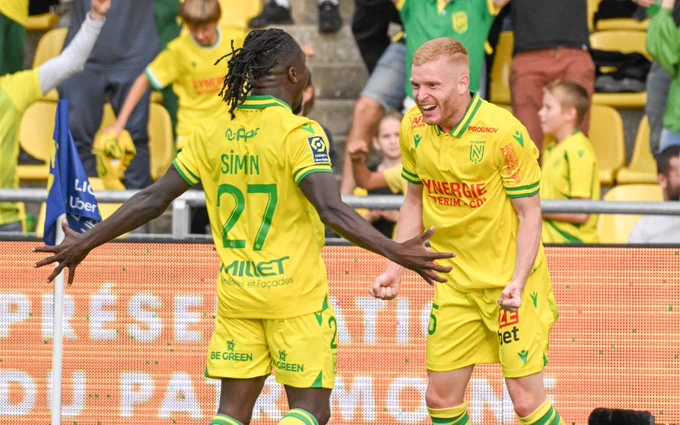 “Fire in his legs” – Former Schalke 04 star hails Nantes’ Moses Simon after stunning Lorient display