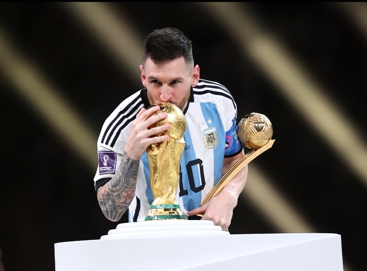 Ex-Manchester United manager claims Qatar 2022 World Cup was fixed for Messi to win