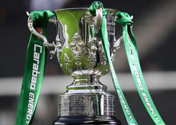 Manchester United wins League Cup