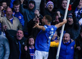 “I told them” – Ajax boss Francesco Farioli reveals reason for Akpom’s reduced game time