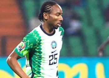 Super Eagles star Kelechi Nwakali celebrates his sister as she officially becomes a medical laboratory scientist