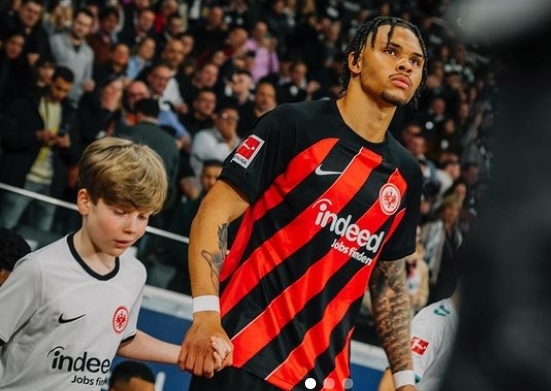 Nnamdi Collins: German legend Miroslav Klose pushing to get Frankfurt’s Nigerian youngster to Nuremberg