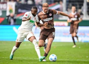 “It was an outstanding game”- Augsburg boss Jess Thorup raves on about Frank Onyeka’s impressive Bundesliga debut