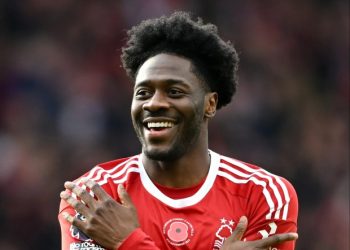 Stanley Nwabali shuns transfer talks, pens new three year deal with Chippa United