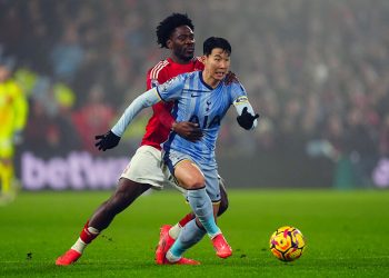 Strong Wilfred Ndidi helps Leicester nick first Premier League points in opener against Tottenham