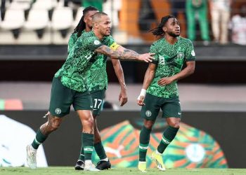 “They tend to take their foot off the gas” – Ex-Super Eagles coach pinpoints why Nigeria lost to Rwanda