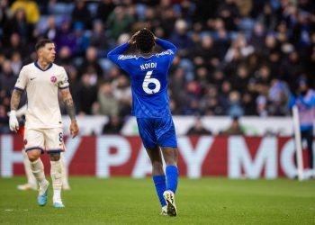 Nigeria’s Wilfred Ndidi backs manager Ruud van Nistelrooy amid Leicester’s relegation battle