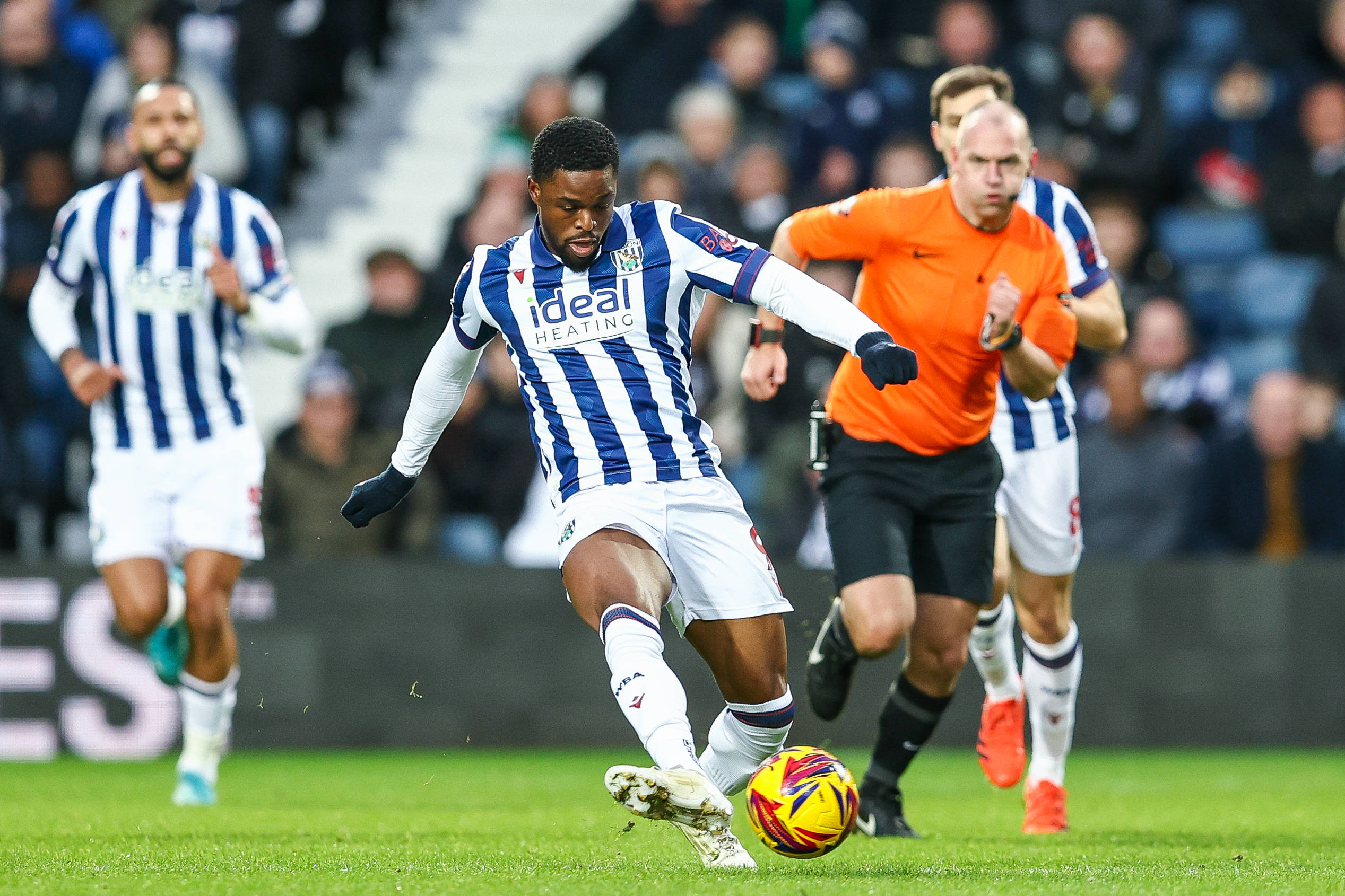 Josh Maja of WBA plays it forward during the Sky Bet Championship match between West Bromwich Albion and Preston North End at The Hawthorns in West Bromwich, on January 1, 2025