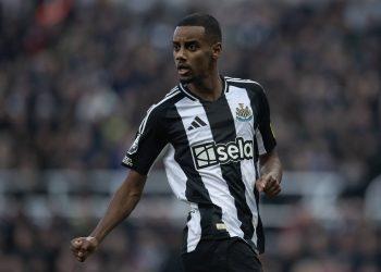 “Most exciting duo” – Sunday Oliseh singles out two standouts in Newcastle’s Carabao Cup win over Arsenal