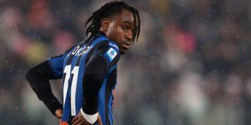 EXTRA: Iwobi’s Everton teammate, Amadou Onana showing singing skills