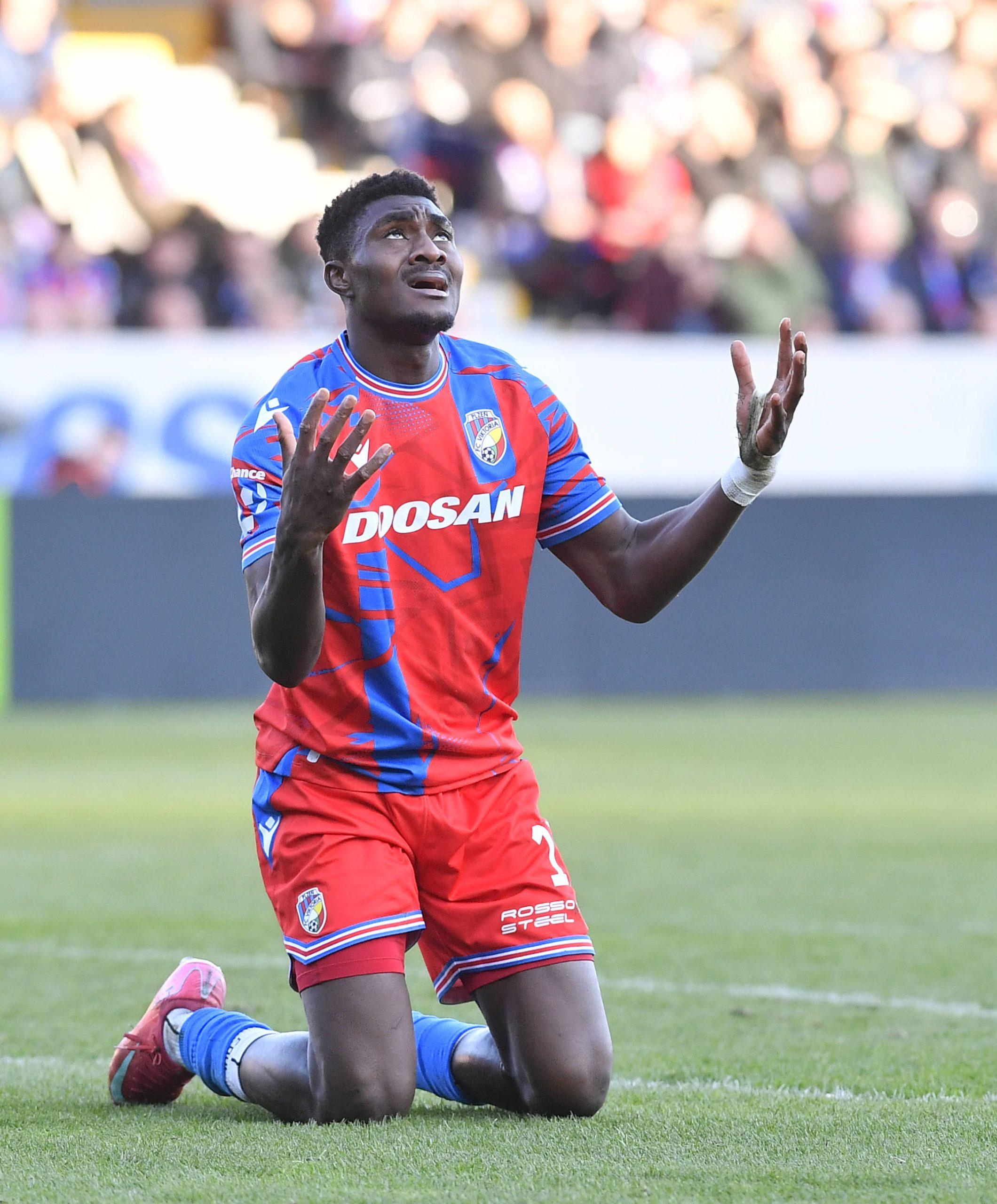 Where will be the best location for Durosinmi, Besiktas or Lazio (Photo credit: Imago)