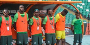 “Ease and style” – Ex-Super Eagles goalkeeper weighs in on Lookman’s struggle in England