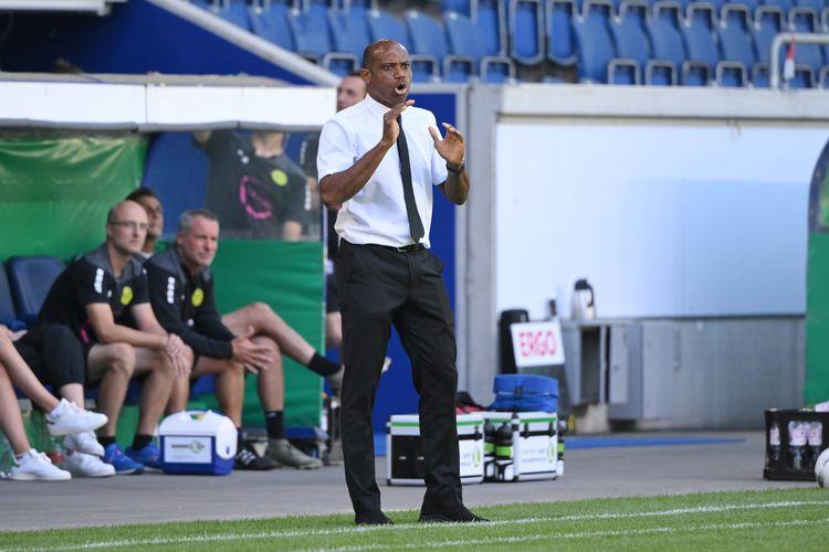 Trainer Sunday Oliseh