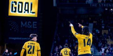 Watch: Burnaboy dazzles football fans in Istanbul with grammy-nominated song at Champions League final