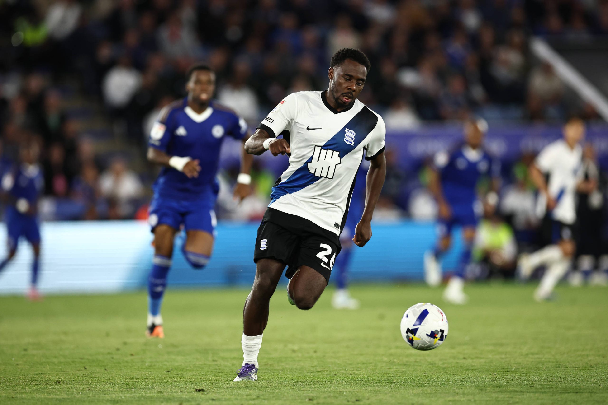 Bright Osayi-Samuel starts an attack during the EFL Sky Bet Championship match between Leicester City and Birmingham City