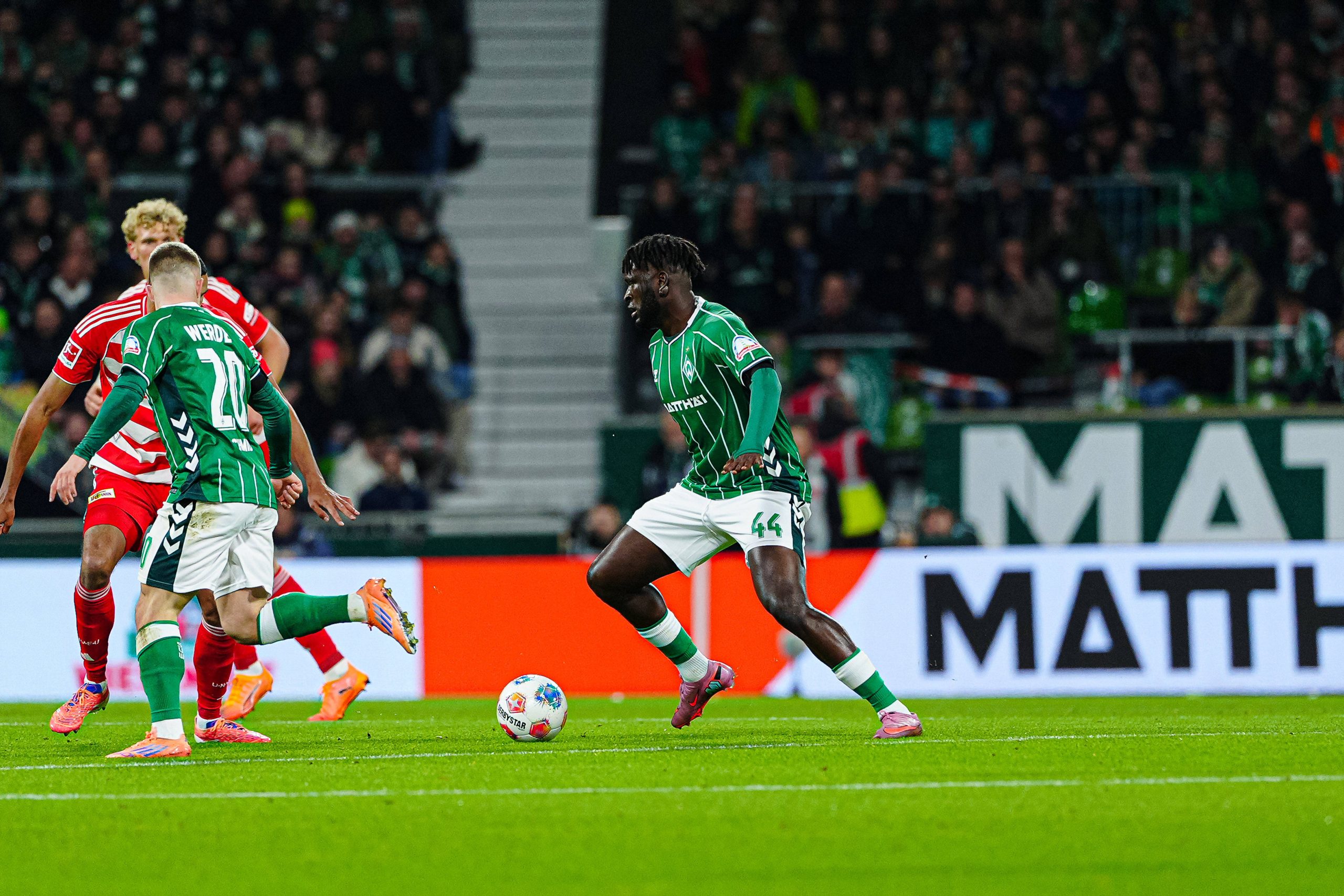 Victor Boniface in action for Werder Bremen