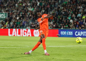 Valencia rekindle Umar Sadiq interest but move banks on one crucial factor