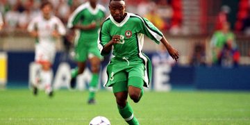 Chuba Akpom starts 2025 in style as Ajax fight back from two goals down against Stuttgart