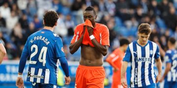 Report: Former Barcelona coach set to become Chukwueze’s boss at Villarreal