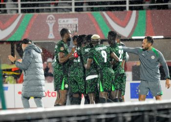 “I spend 6-7 hours with him everyday” – Akor Adams opens up on Arsenal cult hero’s impact at Sevilla