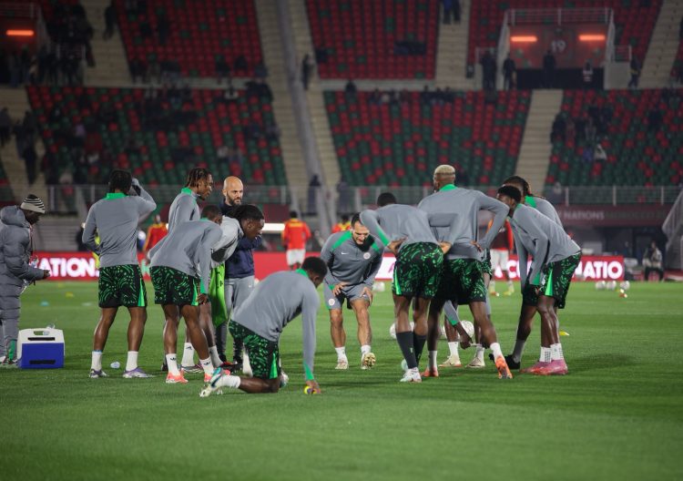 “He’s very much around” – Super Eagles train as Osimhen–Lookman issue resolved, bonus row cools off