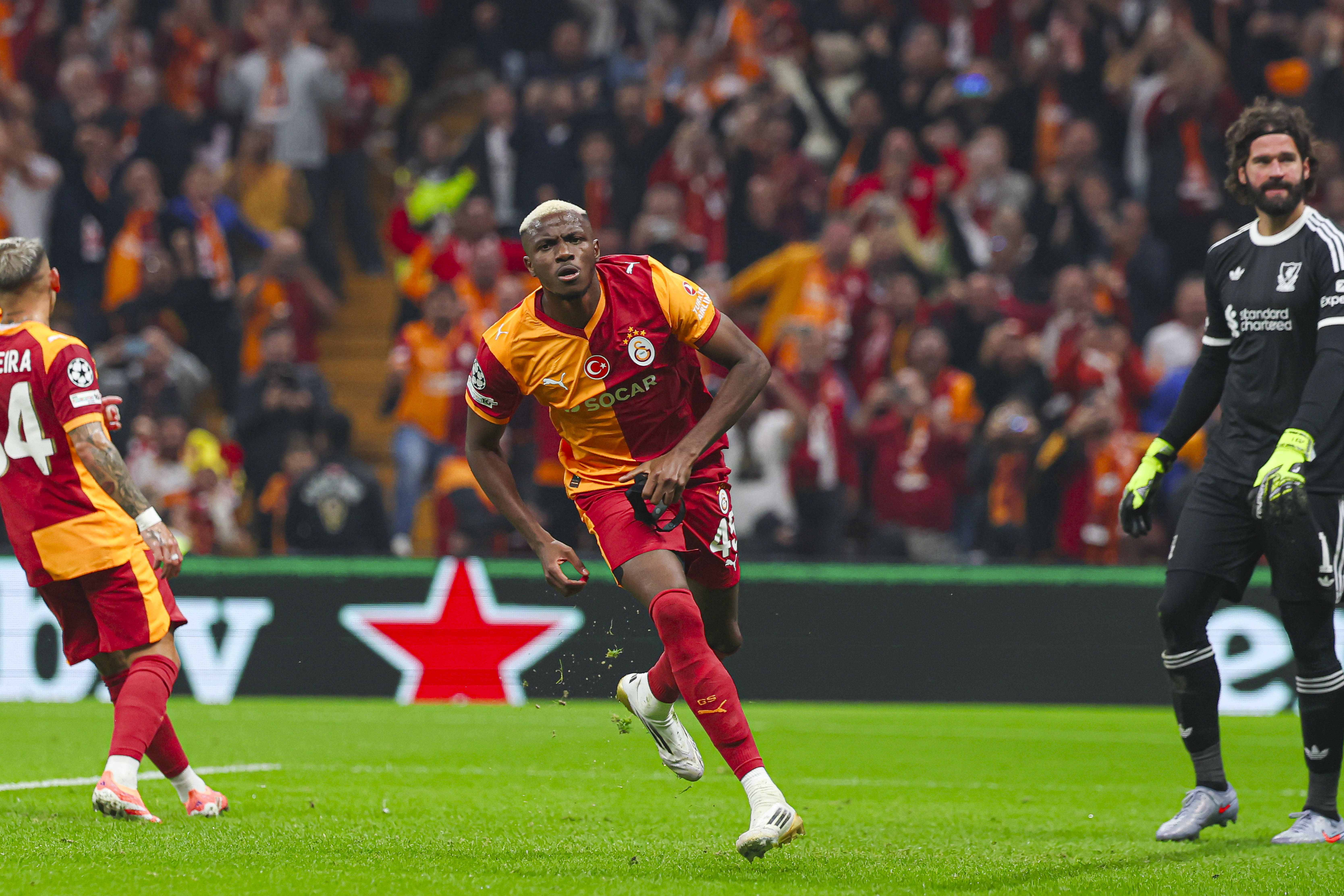 Victor Osimhen celebrates Galatasaray goal