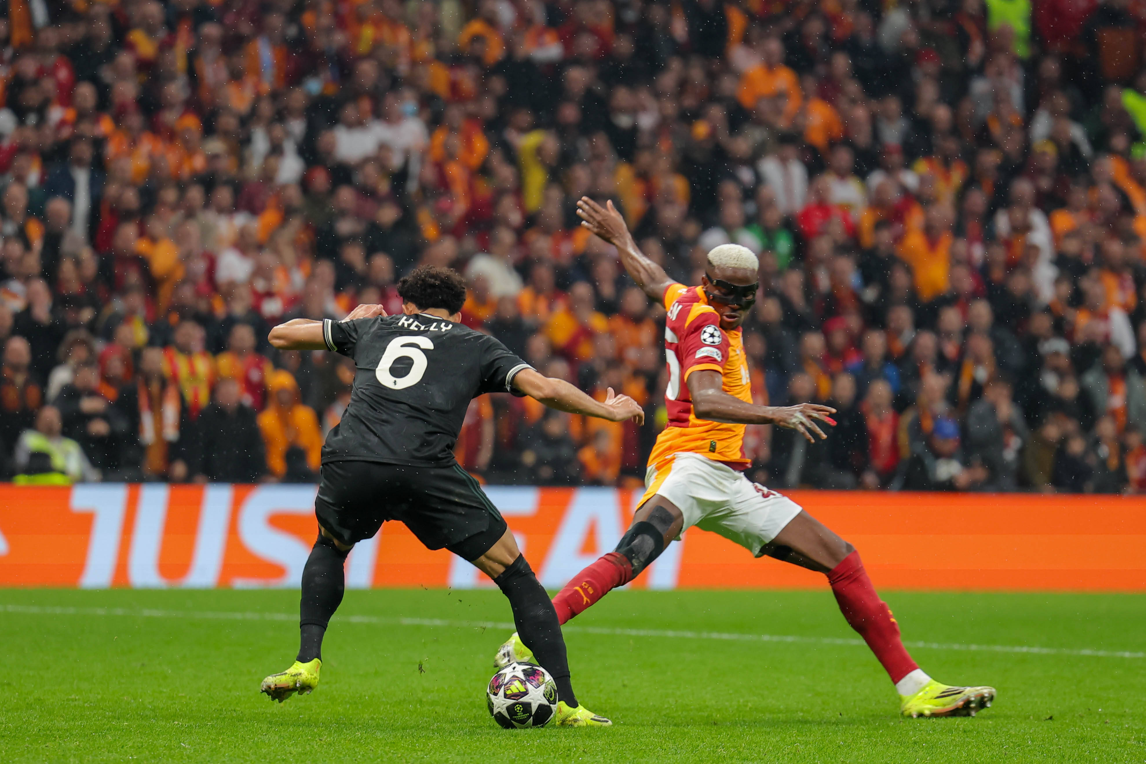 Victor Osimhen, Lloyd Kelly of Juventus FC during the UEFA Champions League 2025/26 League Knockout Play-off First Leg match between Galatasaray SK and Juventus FC at Rams Park Stadium on February 17, 2026 in Istanbul, Turkey