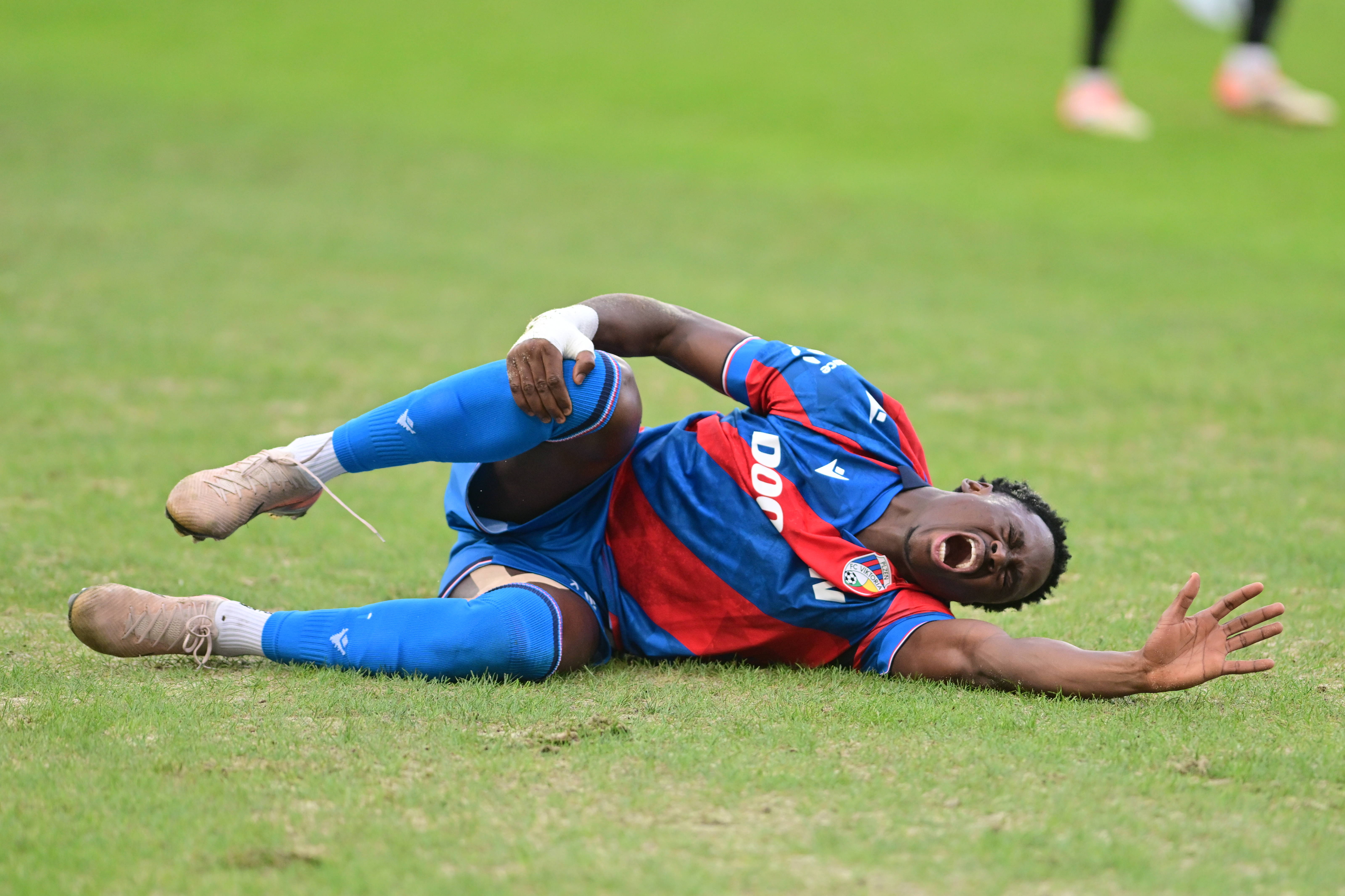 Salim Lawal found injured at Viktoria Plzen